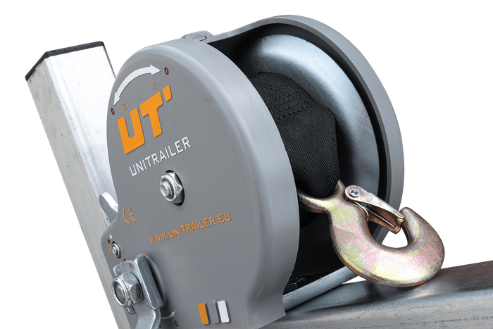 Potence UNITRAILER avec treuil et support remorque bateau