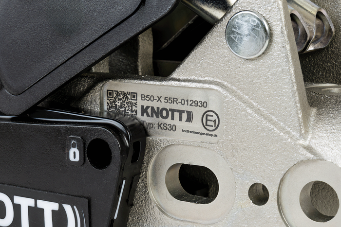 Attelage à boule KNOTT KS30 avec stabilisateur pour remorque de 3000kg avec timon tubulaire de 50mm