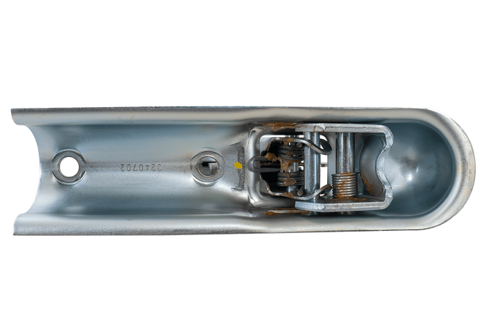 Attelage à boule KNOTT K7.5-C pour remorque de 750 kg avec timon tubulaire de 50 mm