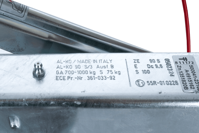 Dispositif de dépassement AL-KO 90S/3 avec attelage AK161 pour remorque de 1000 kg avec timon en V