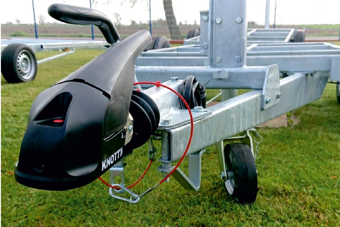 Attelage à boule KNOTT KS30 avec stabilisateur pour remorque de 3000kg avec timon tubulaire de 50mm